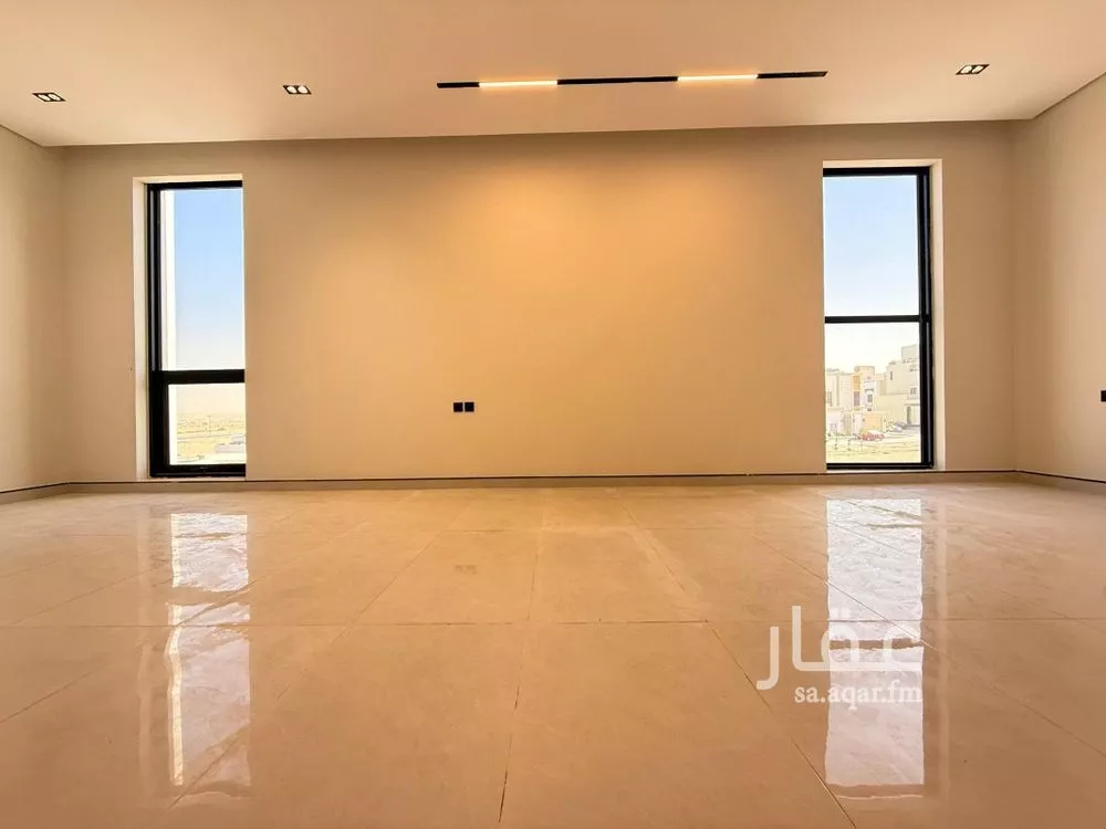 6 bedroom apartment in Al Rimal 12