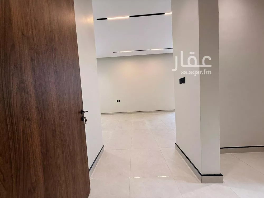 6 bedroom apartment in Al Rimal 16