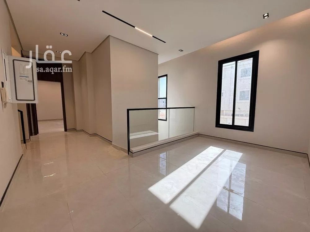 6 bedroom apartment in Al Rimal 18