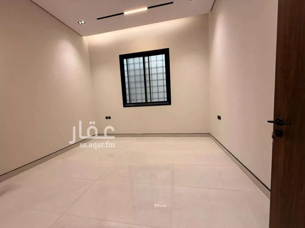 6 bedroom apartment in Al Rimal 5