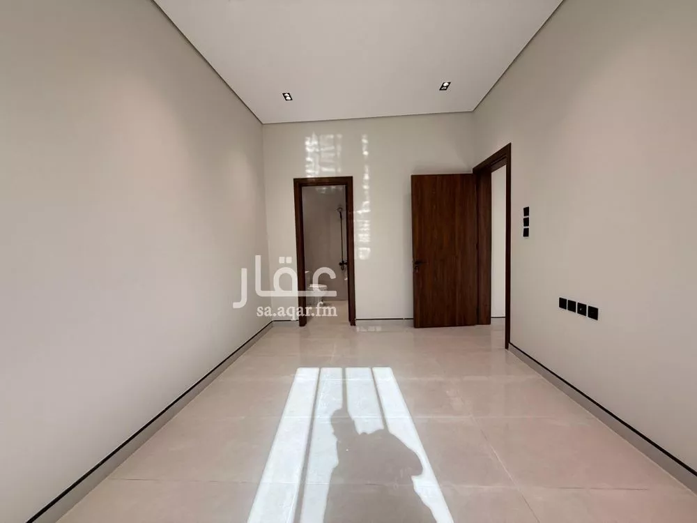 6 bedroom apartment in Al Rimal 6