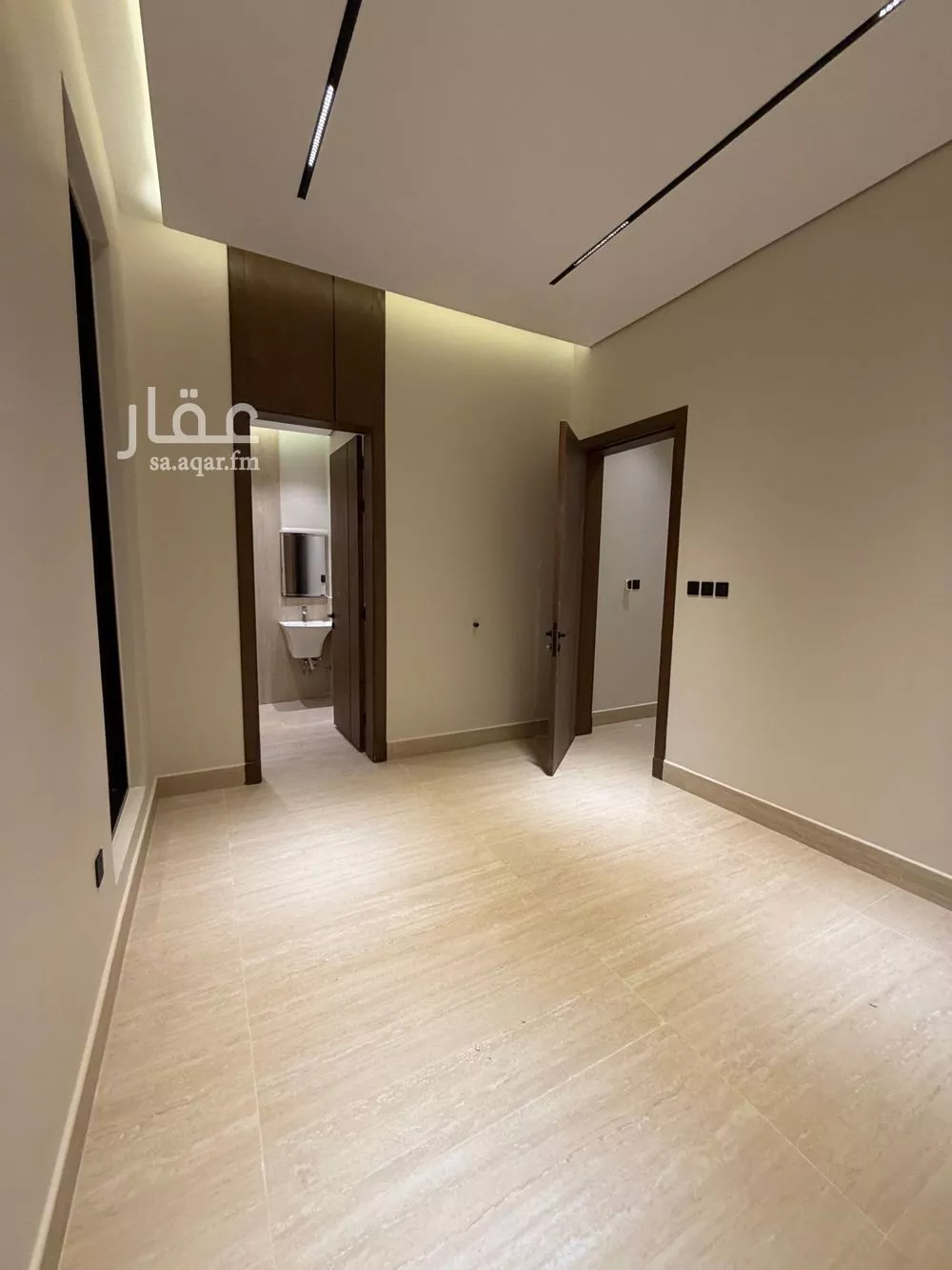 6 bedroom villa in Al Mahdiyyah 15