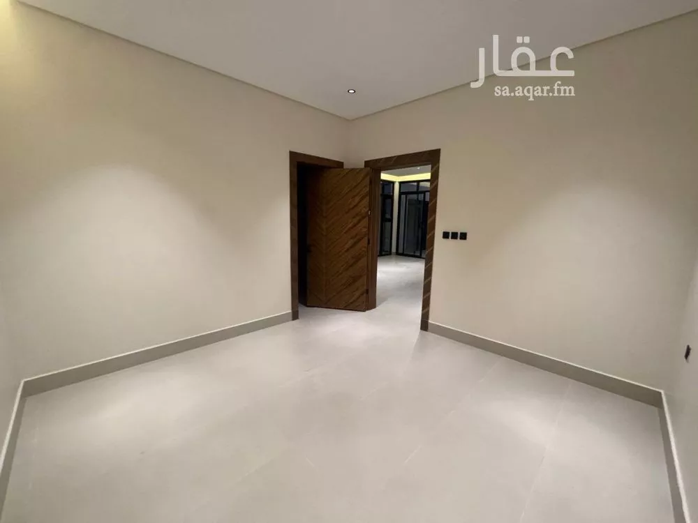 5 bedroom villa in Al Mahdiyyah 17