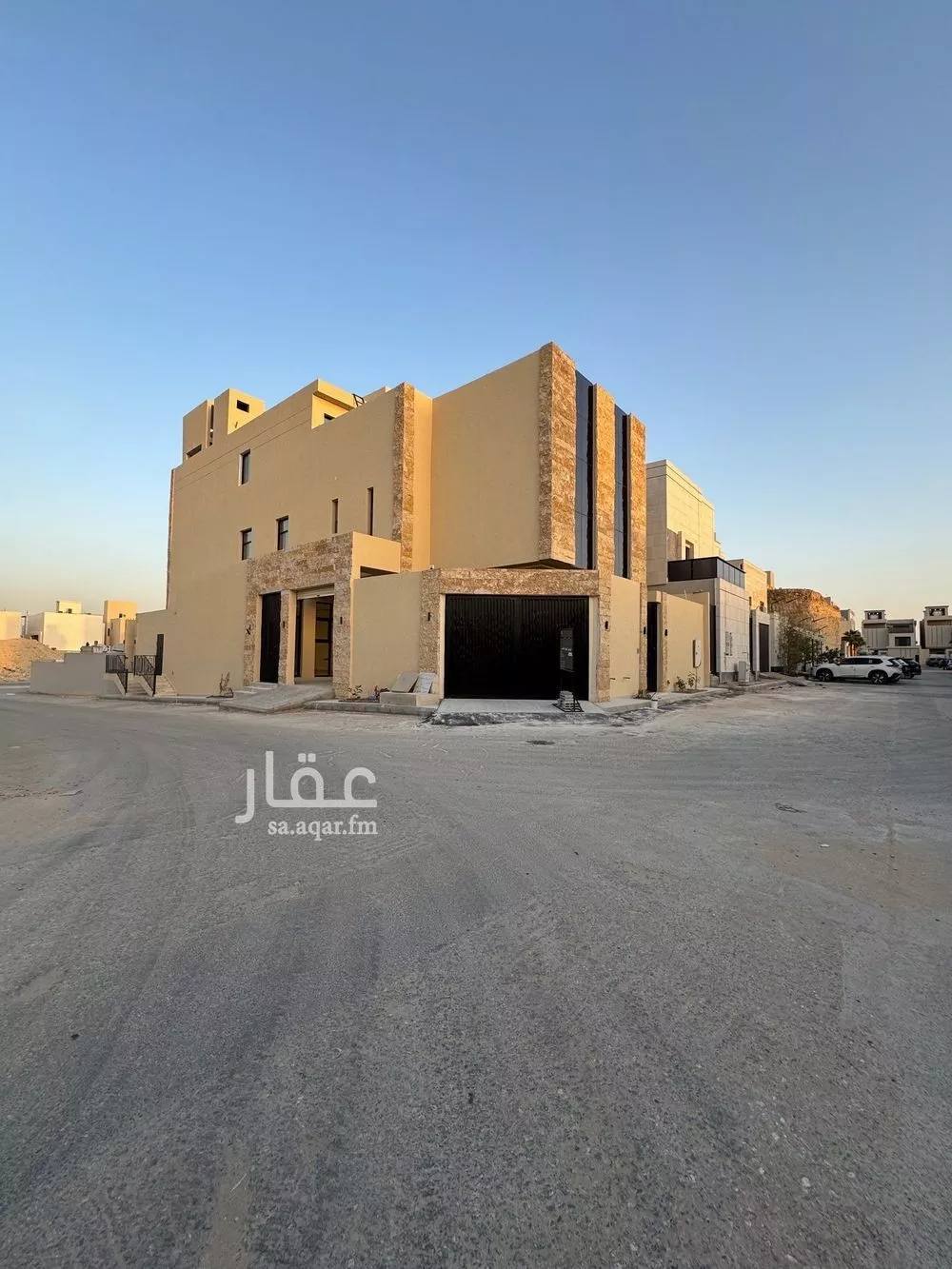فيلا 10 غرف في النرجس 2