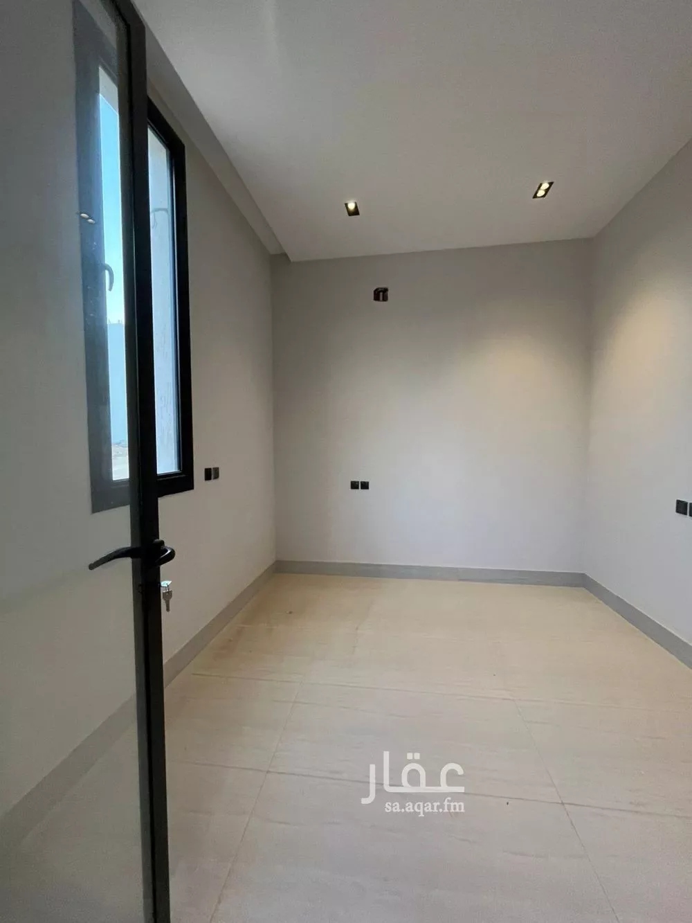فيلا 6 غرف في المهدية 7