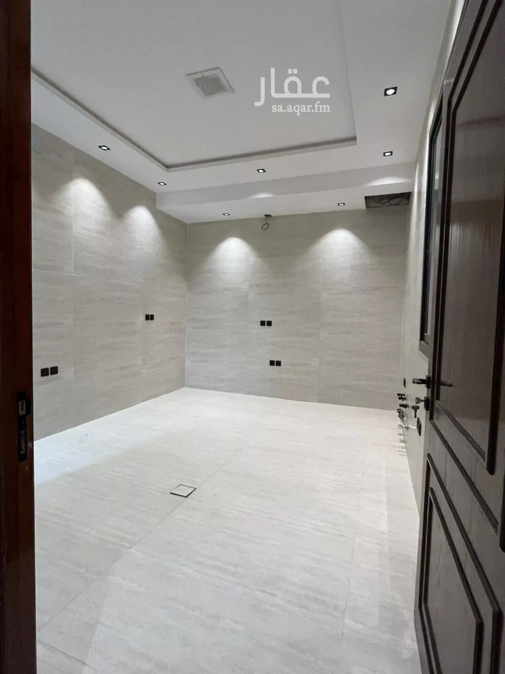 6 bedroom villa in Al Mahdiyyah 11
