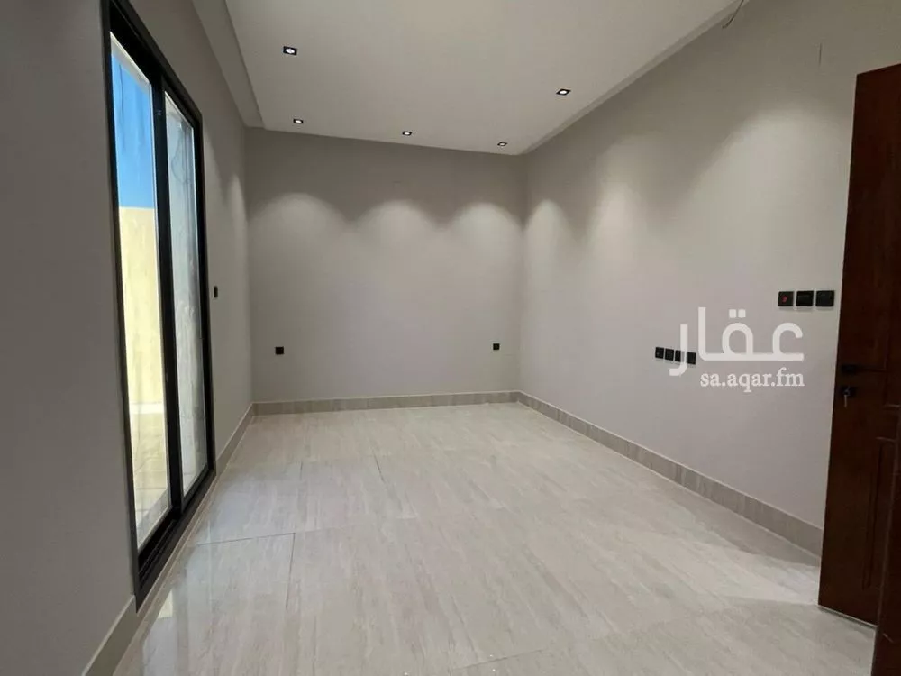 6 bedroom villa in Al Mahdiyyah 20