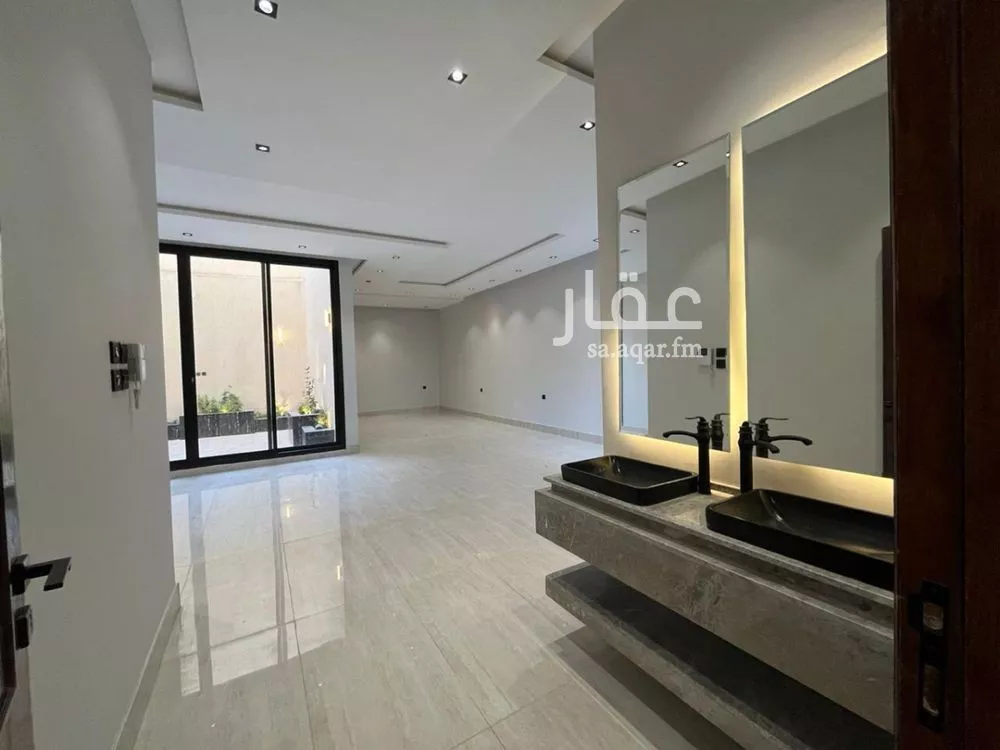 6 bedroom villa in Al Mahdiyyah 7
