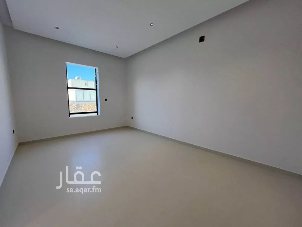 فيلا 4 غرف في المهدية 13