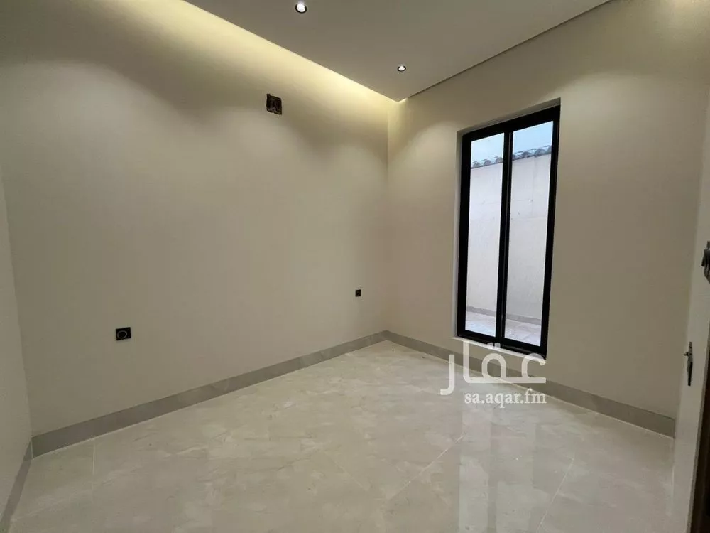 5 bedroom villa in Al Mahdiyyah 15
