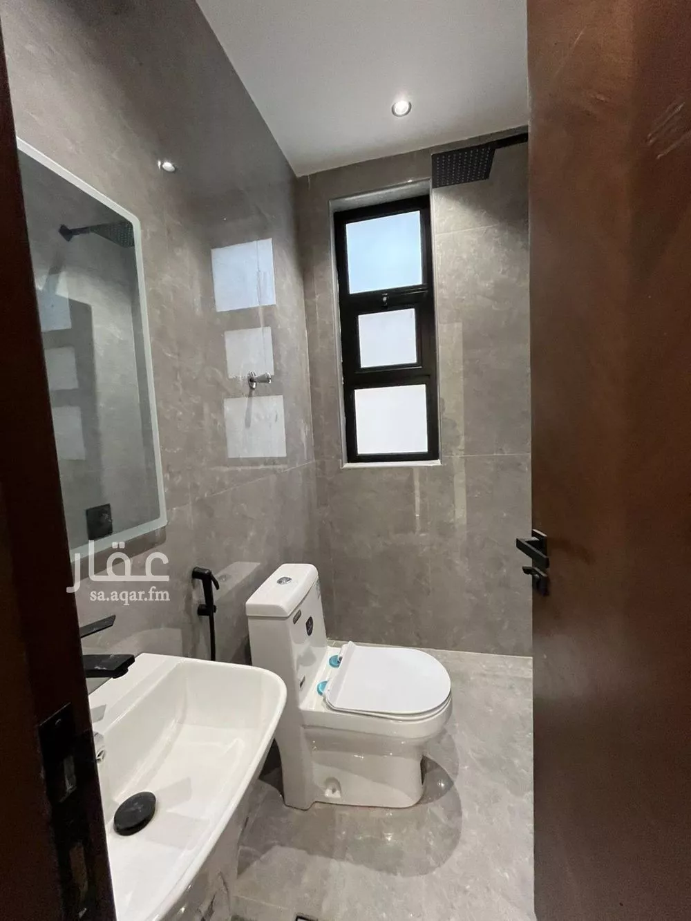 5 bedroom villa in Al Mahdiyyah 22