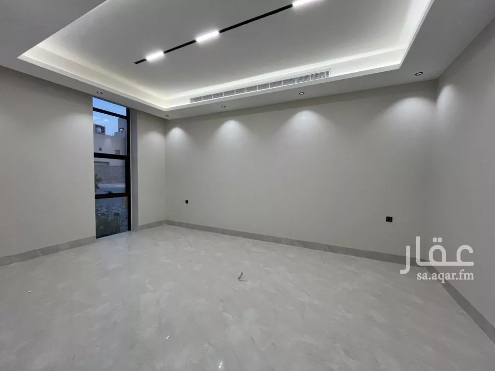 5 bedroom villa in Al Mahdiyyah 9