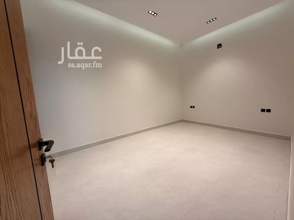 6 bedroom villa in Al Rimal 2