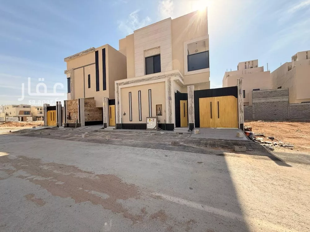 6 bedroom villa in Al Rimal 19