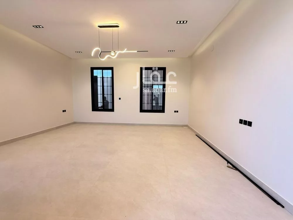 6 bedroom villa in Al Rimal 6