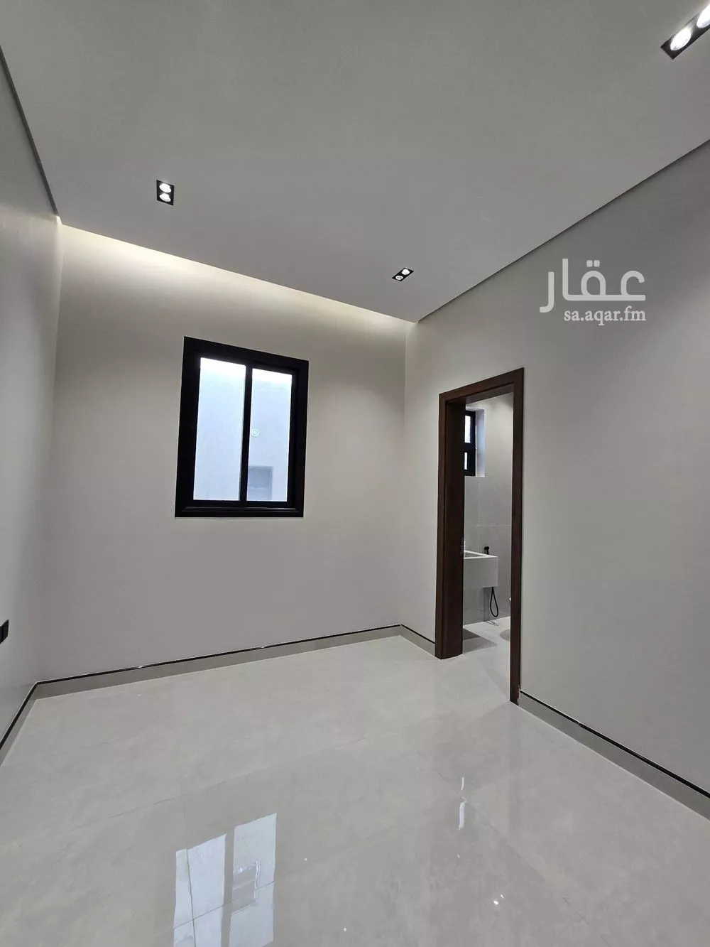فيلا 6 غرف في الرمال 9