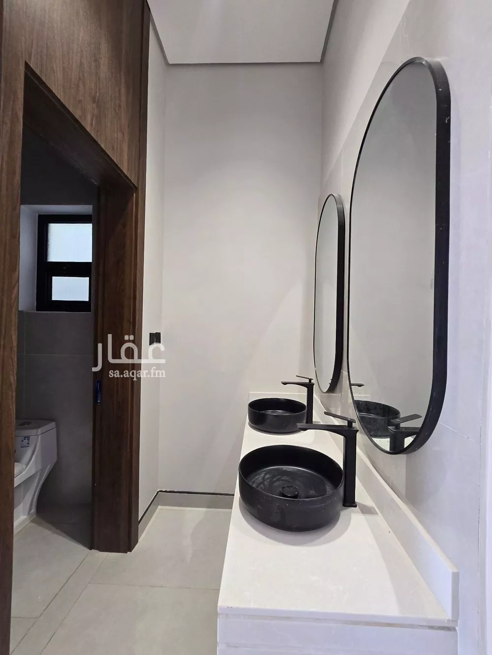 فيلا 6 غرف في الرمال 10
