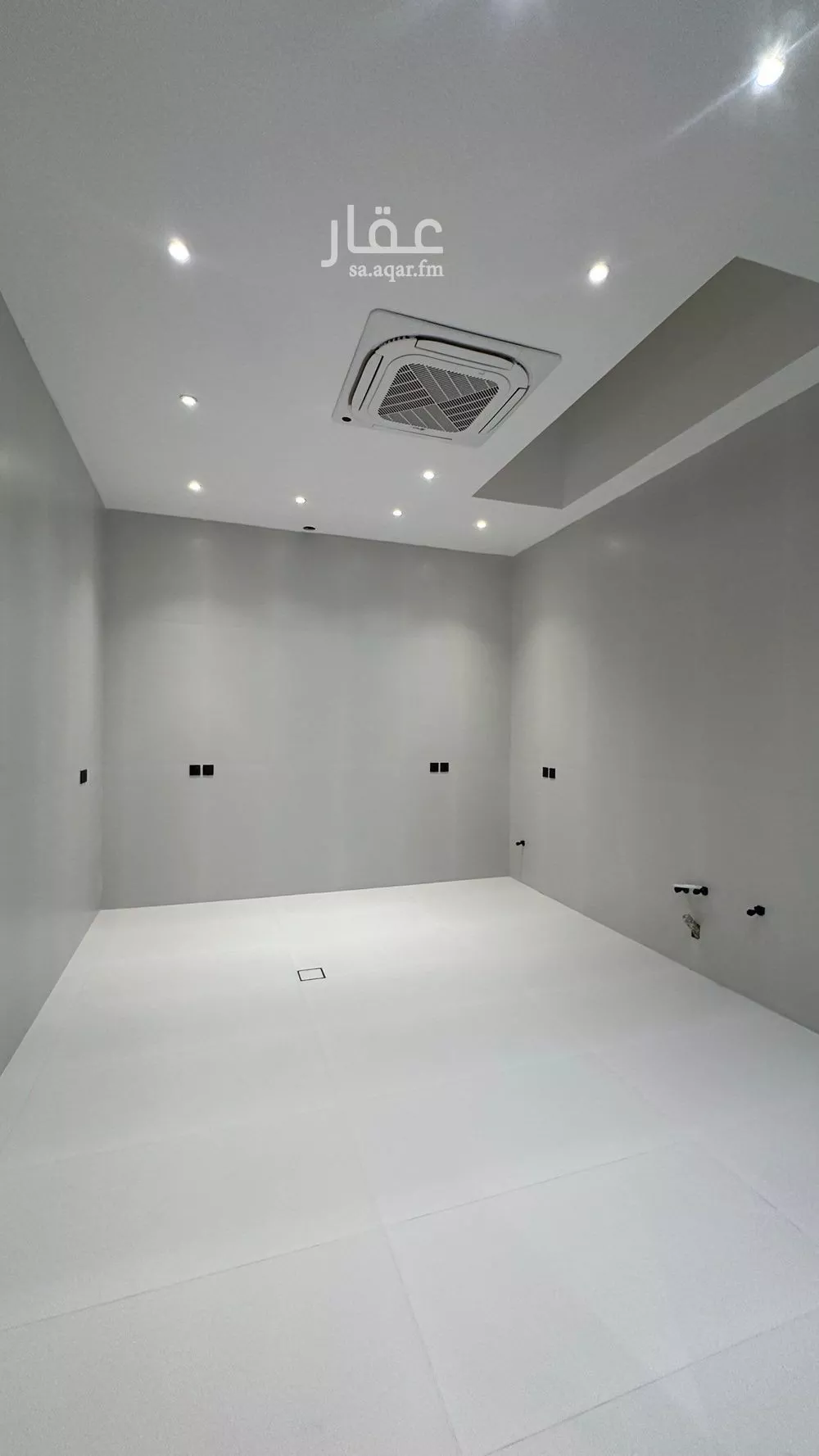 5 bedroom villa in Al Mahdiyyah 10