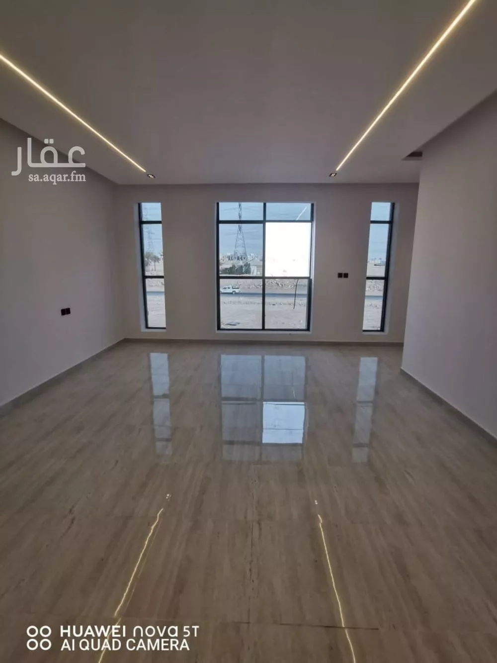 فيلا 5 غرف في الشرق 8