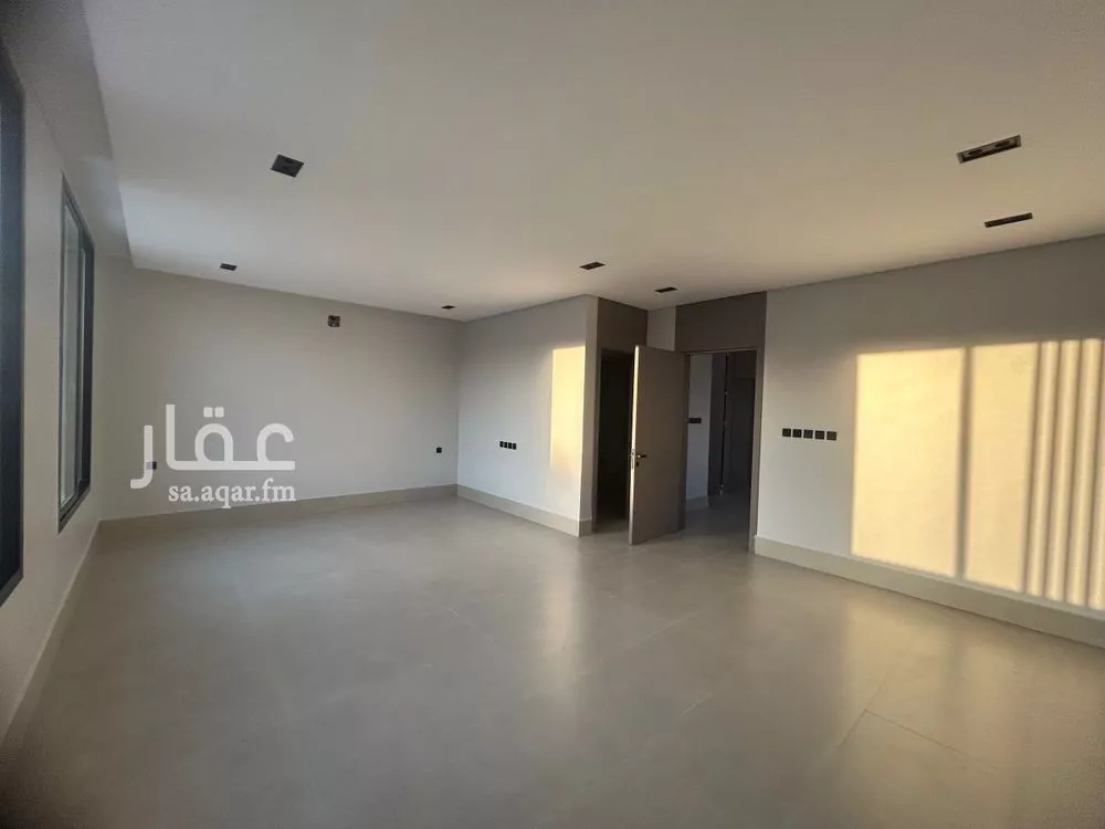 فيلا 5 غرف في العريجاء الغربية 17