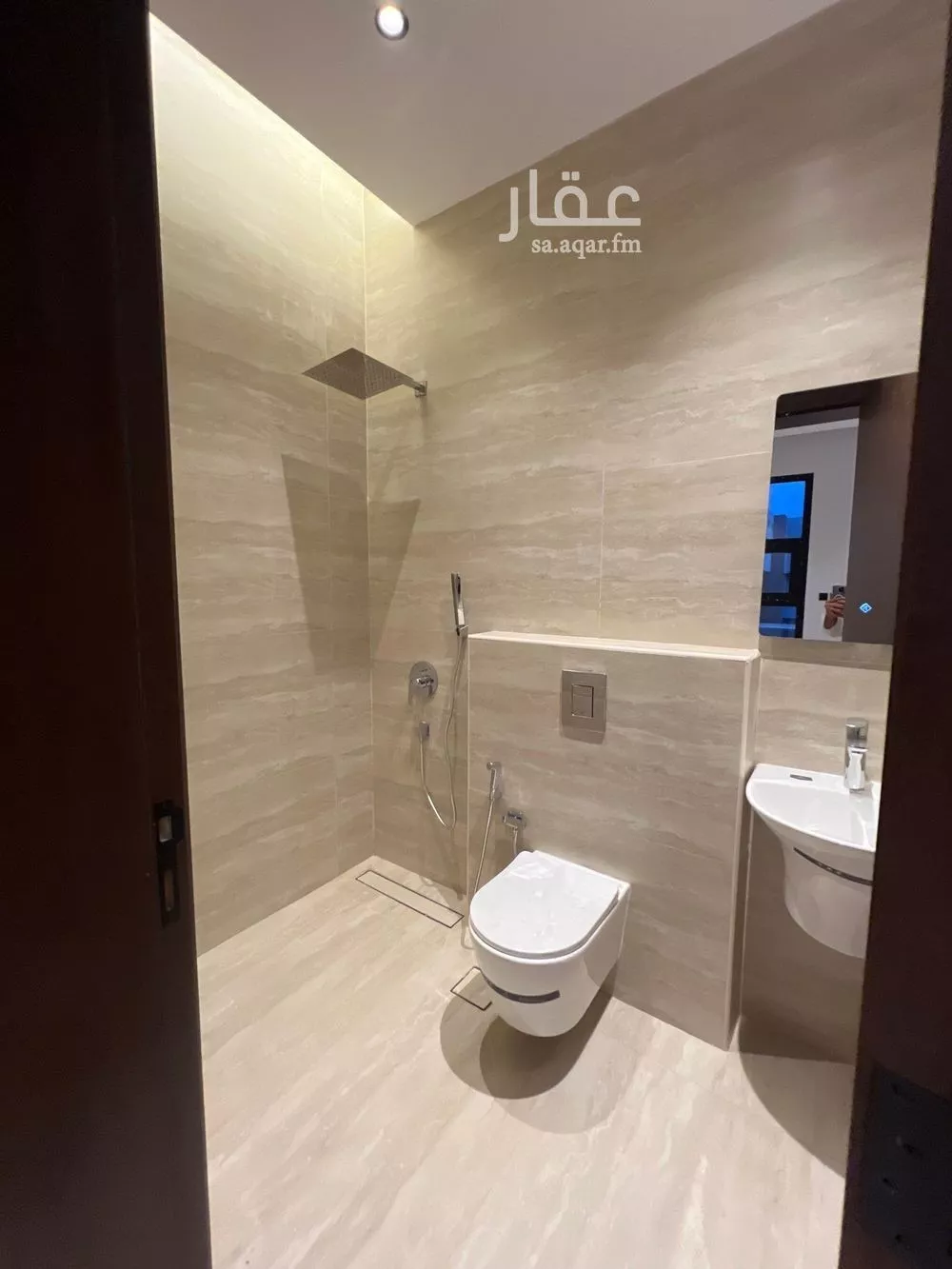 6 bedroom villa in Al Mahdiyyah 20