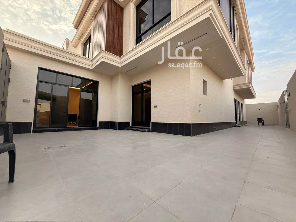 6 bedroom villa in Al Rimal 18