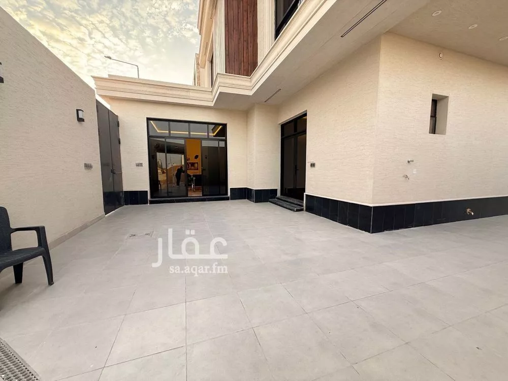 6 bedroom villa in Al Rimal 19