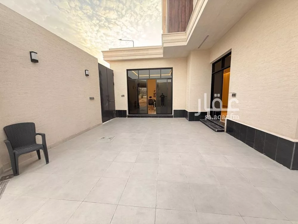 6 bedroom villa in Al Rimal 23