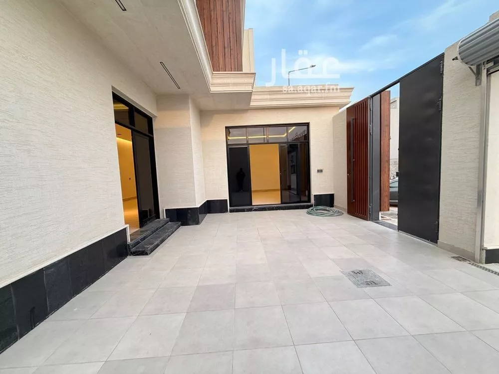 6 bedroom villa in Al Rimal 25