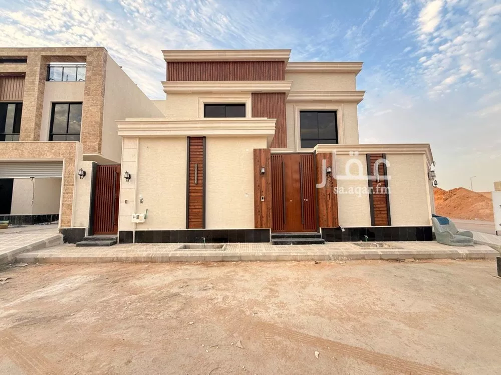 6 bedroom villa in Al Rimal 5