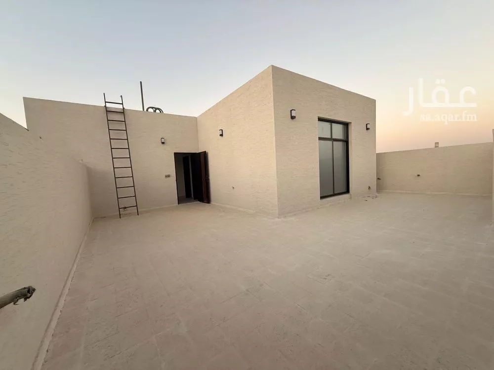 6 bedroom villa in Al Rimal 6