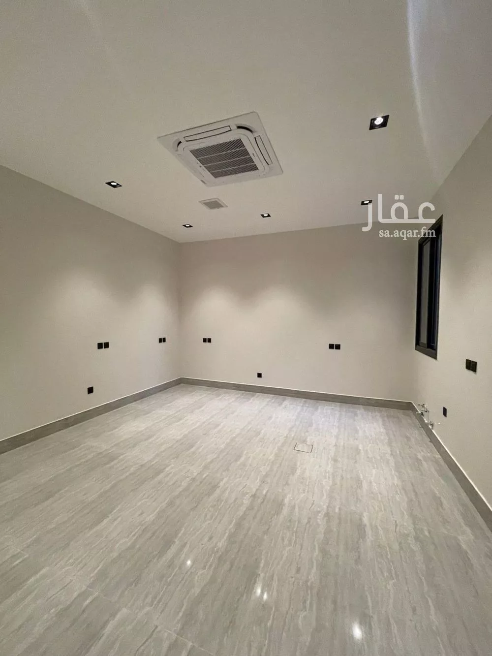 5 bedroom villa in Al Aridh 21