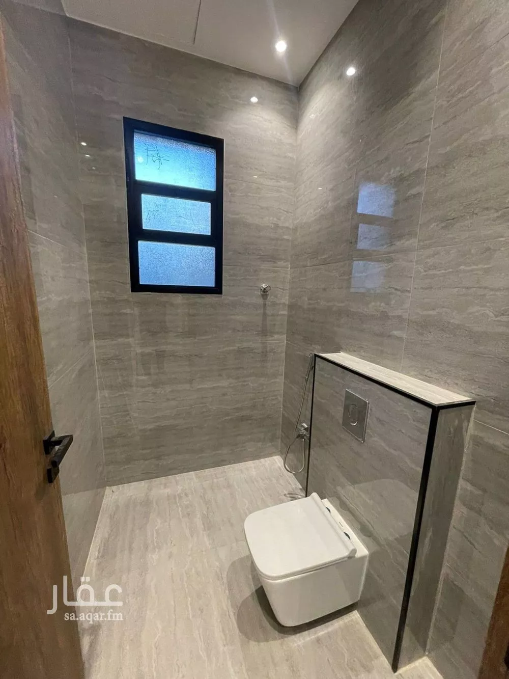 5 bedroom villa in Al Aridh 10