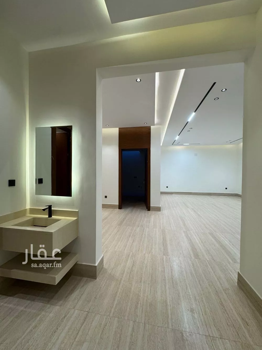 5 bedroom villa in Al Mahdiyyah 13