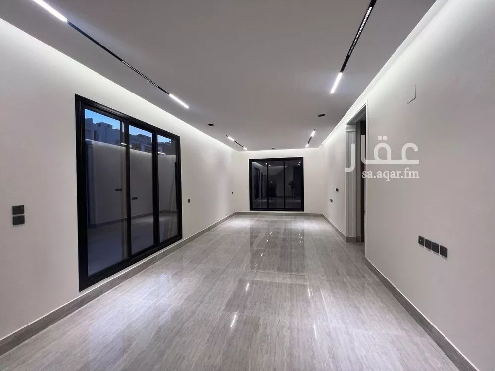 5 bedroom villa in Al Rimal 9