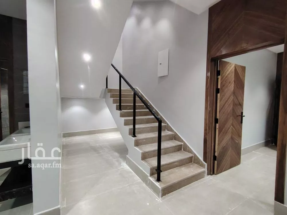 5 bedroom villa in Okaz 11