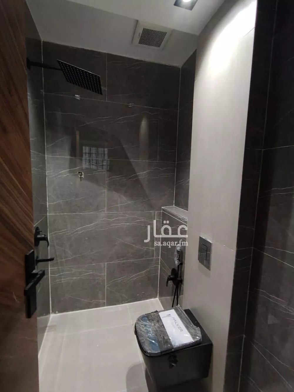 5 bedroom villa in Okaz 10
