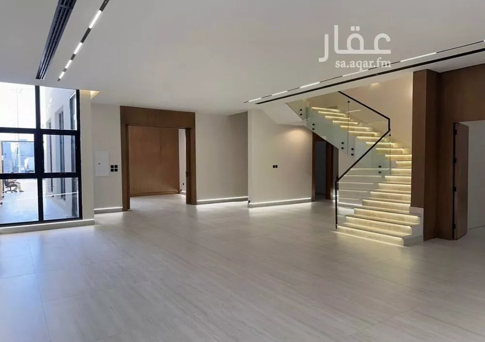 فيلا 4 غرف في العارض 12