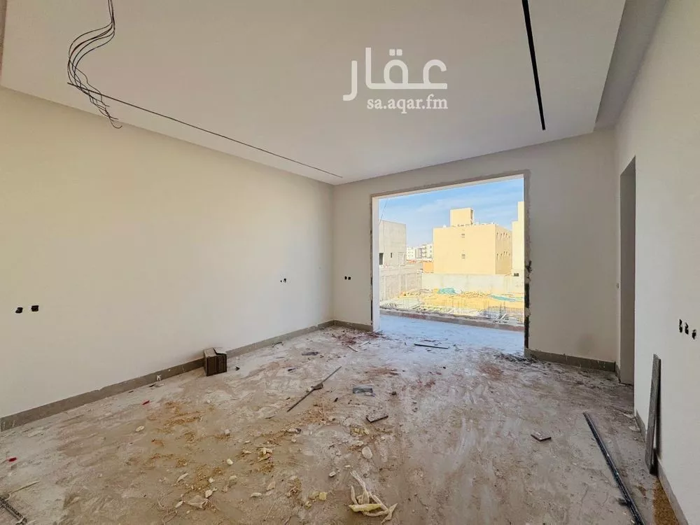 4 bedroom villa in Al Aridh 13