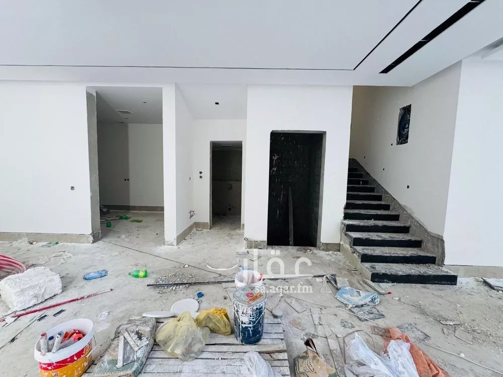 4 bedroom villa in Al Aridh 14