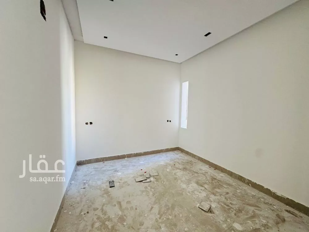 4 bedroom villa in Al Aridh 23