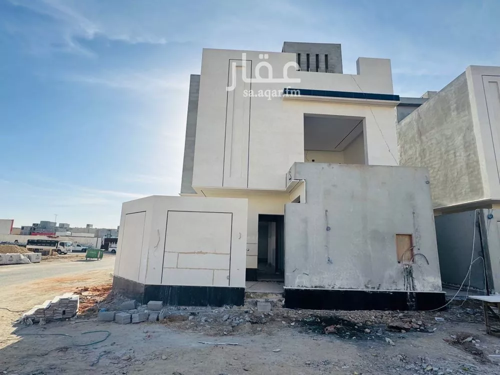 4 bedroom villa in Al Aridh 25