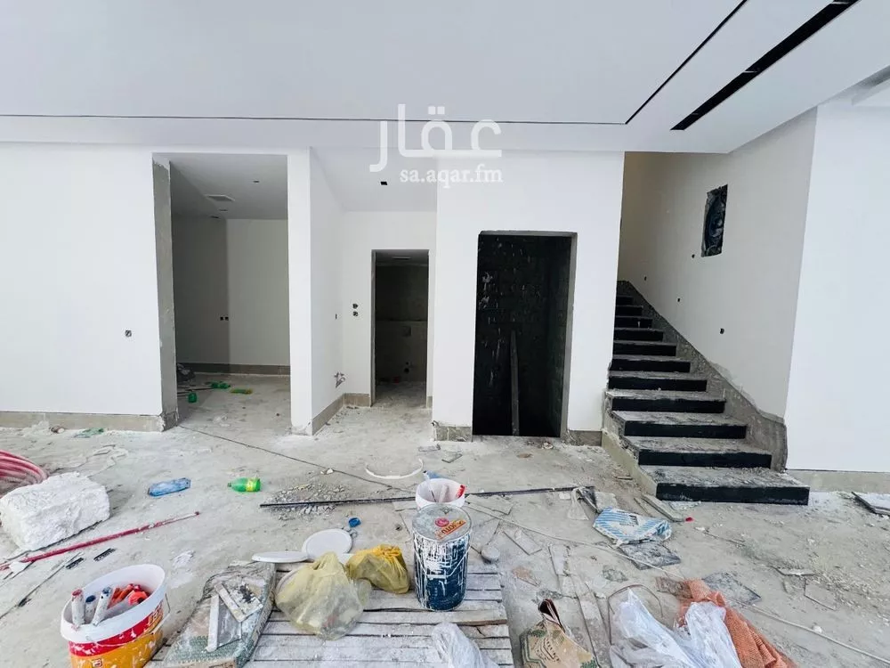 4 bedroom villa in Al Aridh 28