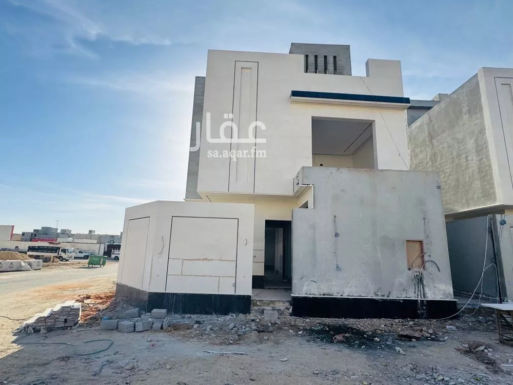 4 bedroom villa in Al Aridh 29