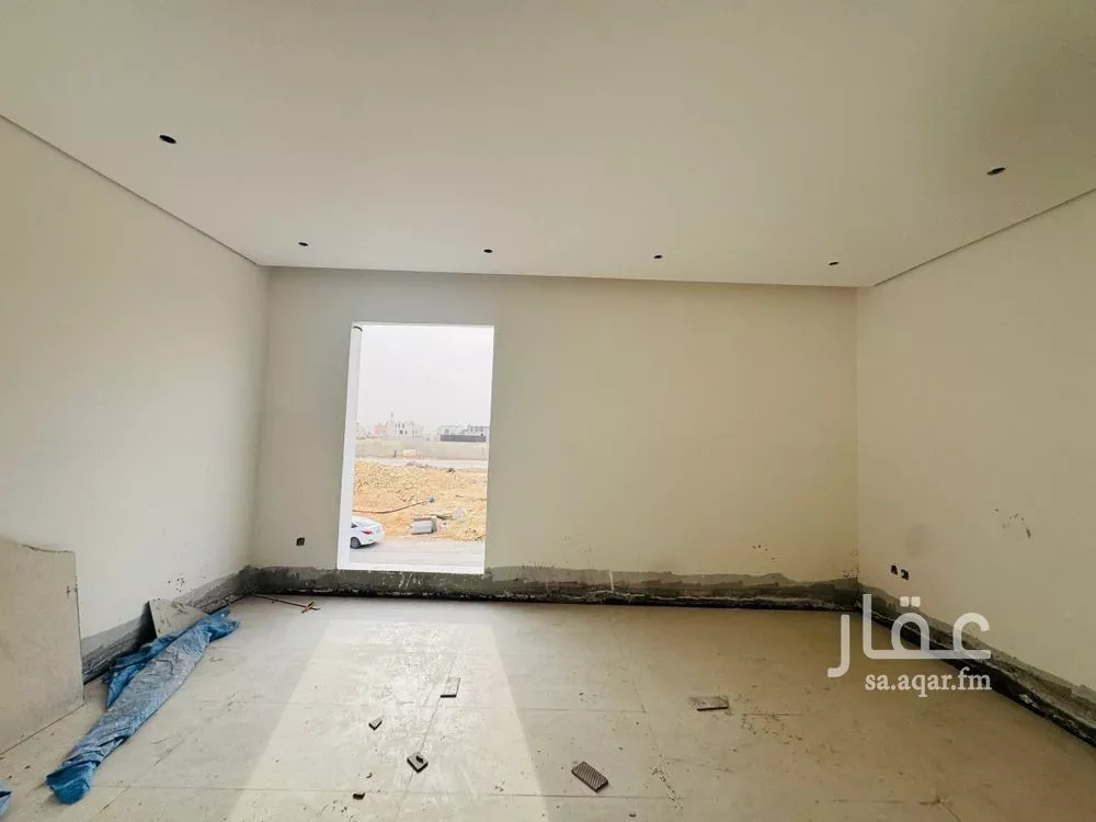 فيلا 4 غرف في العارض 15