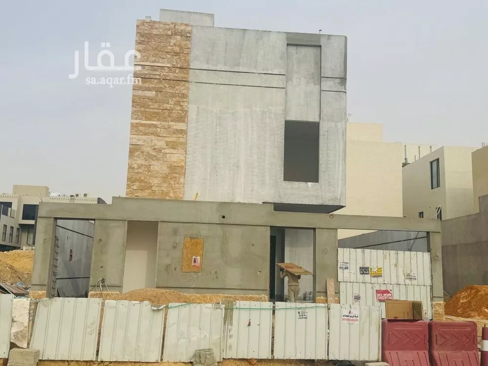 فيلا 4 غرف في العارض 3