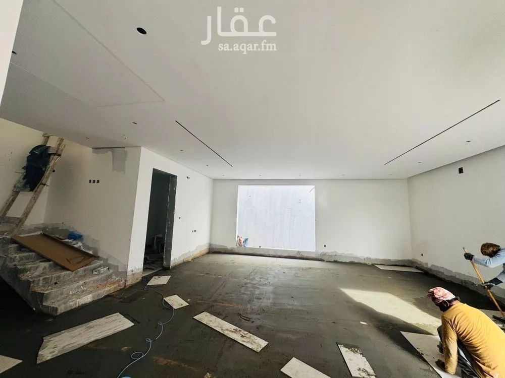 فيلا 4 غرف في العارض 10