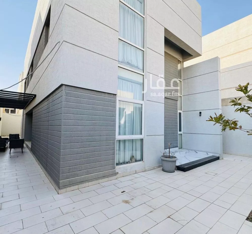 4 bedroom villa in Al Aridh 2
