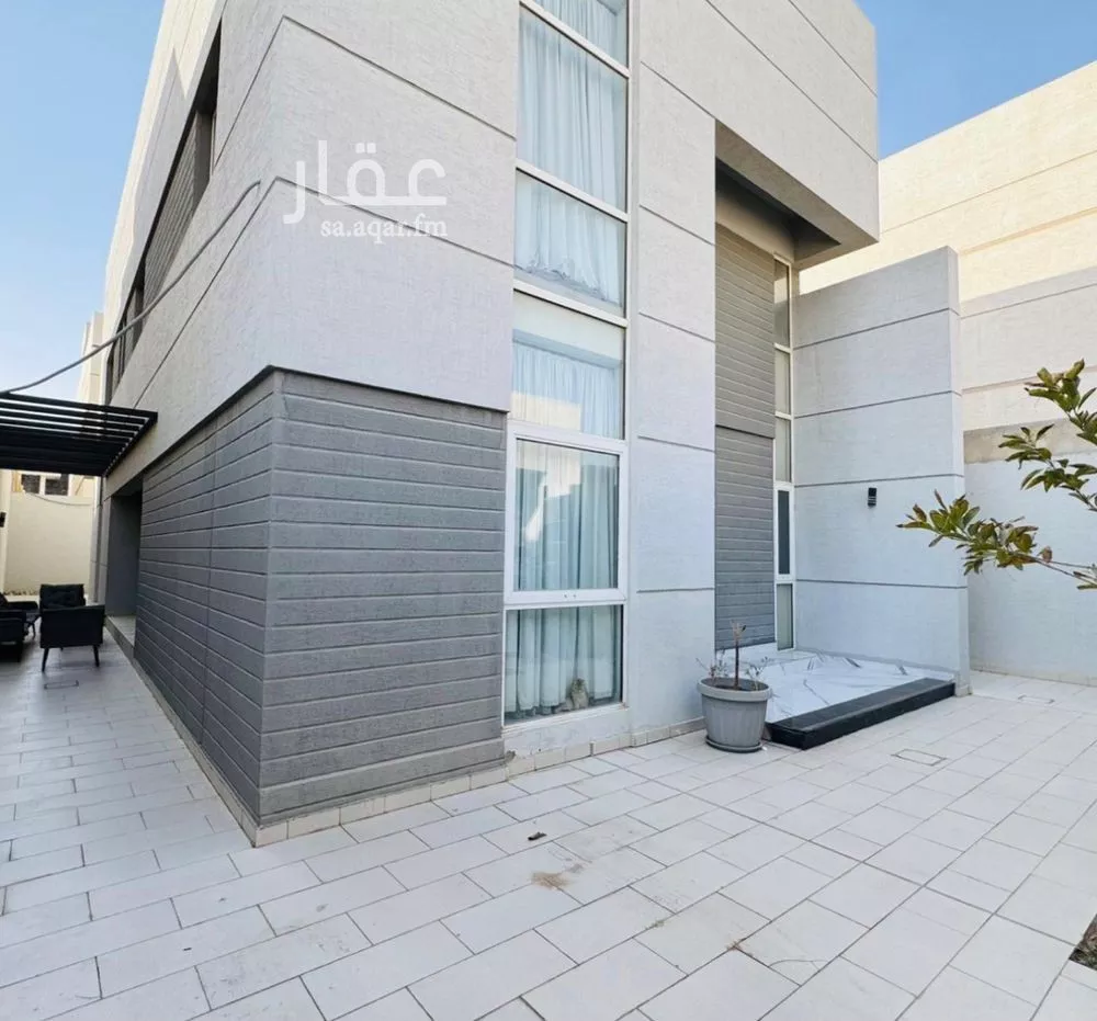 4 bedroom villa in Al Aridh 18