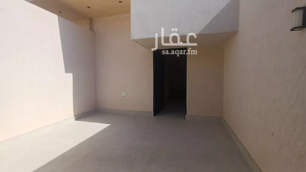 4 bedroom villa in Al Janadriyah 5